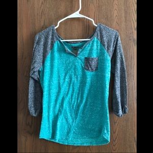Gray and teal 3/4 sleeve